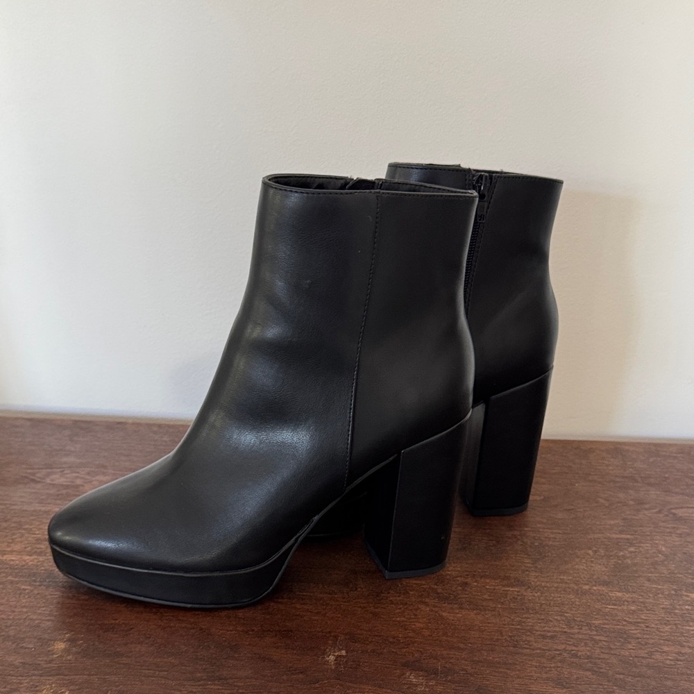 Madden Girl Black Platform Ankle Booties - Picture 2 of 5